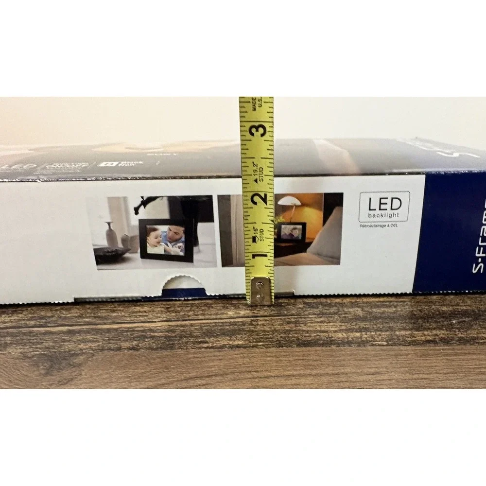 Sony 7-Inch LCD Digital WVGA 16:10 Photo Frame Black Open Box w Remote DPF-D72N